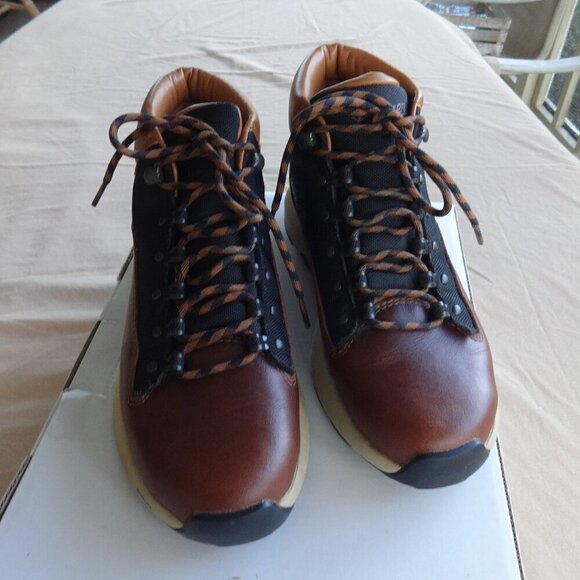 Danner men's size 7D, boots, Tortoise Brown leather black fabric, rubber outsole - Picture 2 of 16